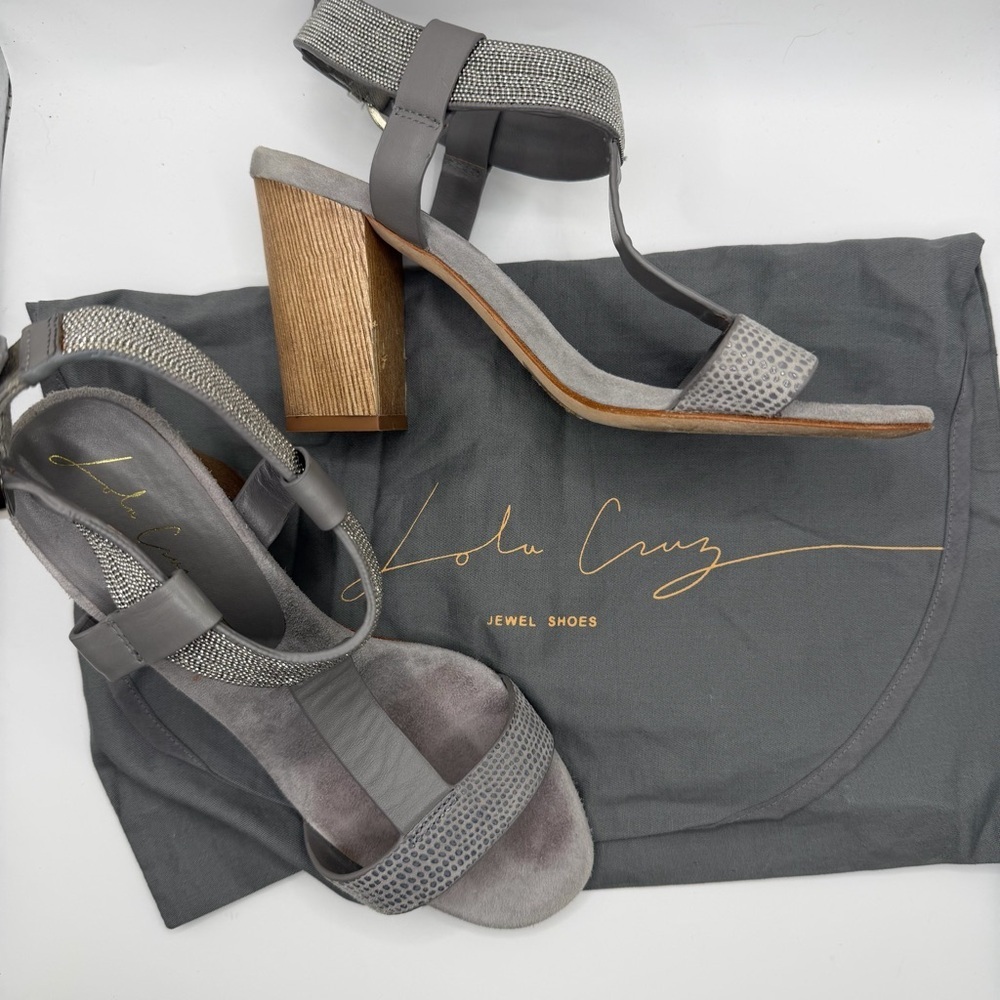 Lola Cruz | Grey Suede T-Strap Block Heel Sandals | EU 37